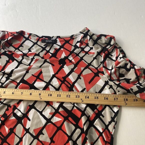 Alfani Blouse Womens M Black Red Geometric Print Short Ruched Sleeve Stretch - Picture 4 of 12